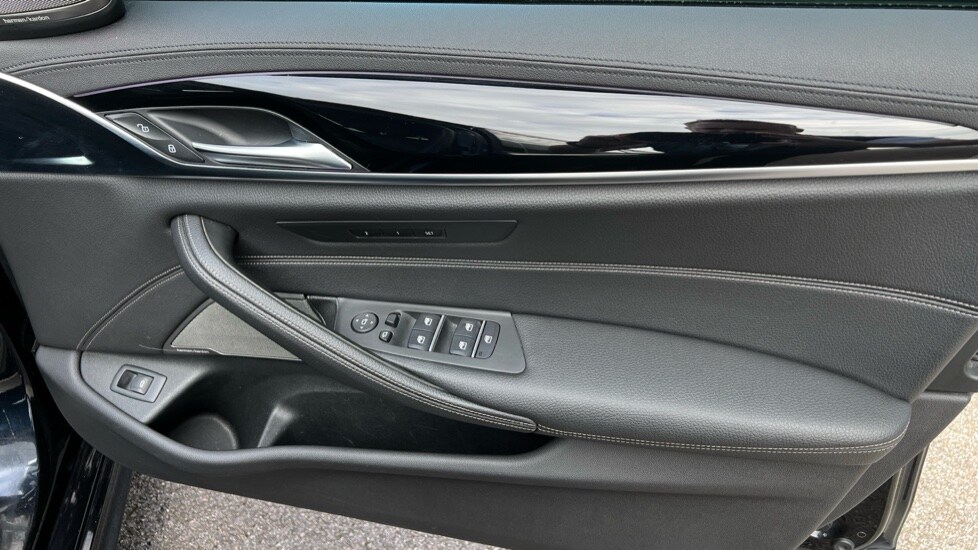 Used BMW 5 Series 2017 for sale - 77010277: Photo 30