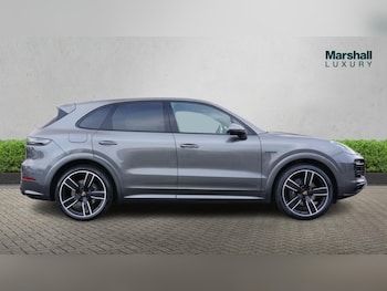 Used Porsche Cayenne 2022 for sale - 77095358: Photo