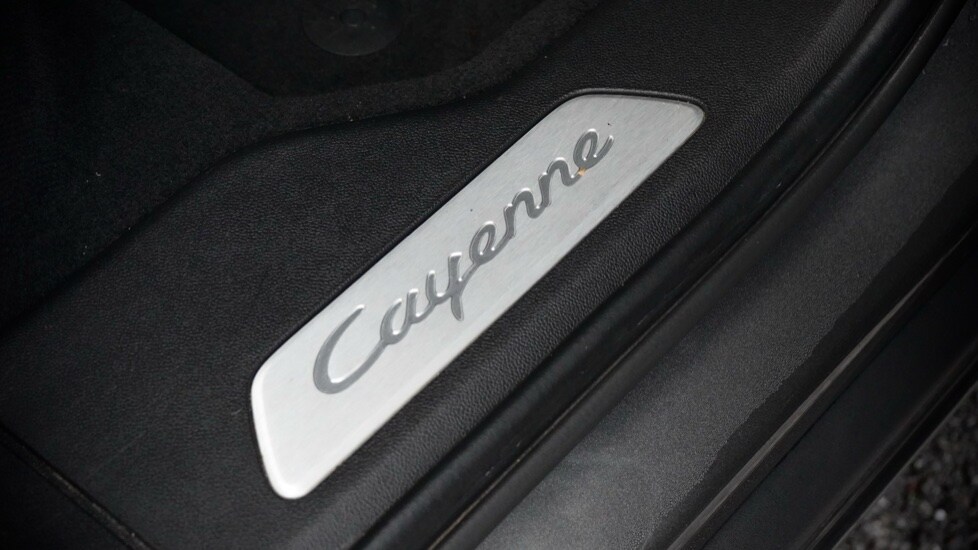 Used Porsche Cayenne 2022 for sale - 77095358: Photo 60