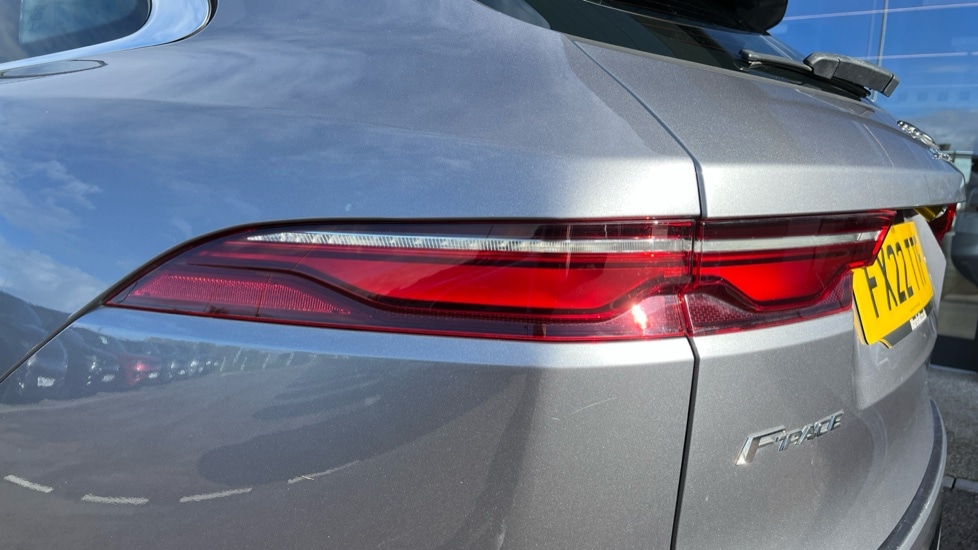 Used Jaguar F-Pace 2022 for sale - 76338763: Photo 19