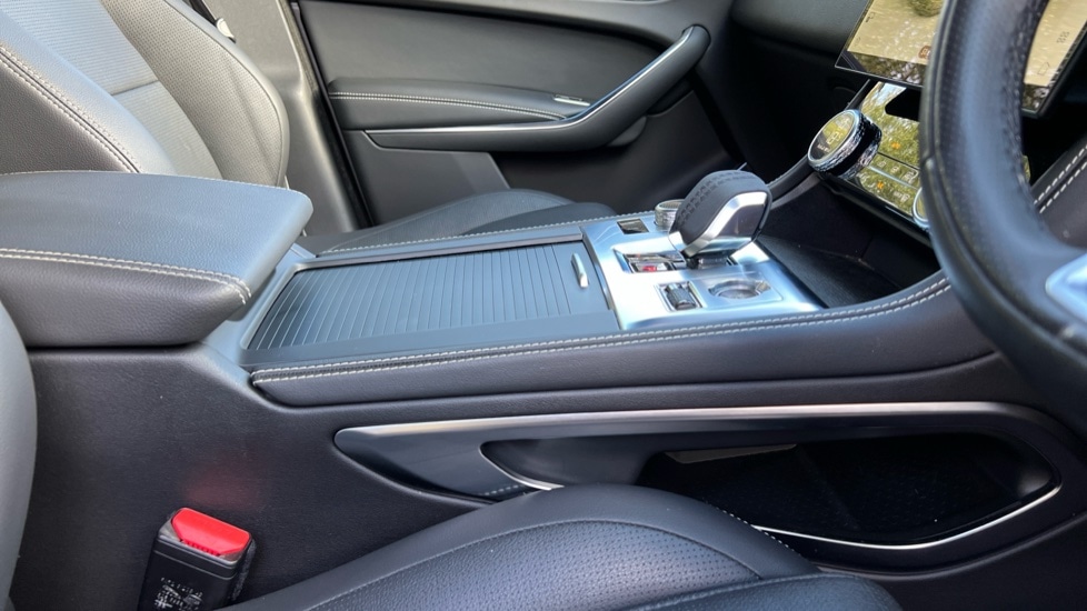 Used Jaguar F-Pace 2022 for sale - 76338763: Photo 21