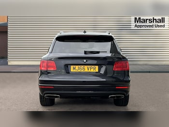 Used Bentley Bentayga 2016 for sale - 76466354: Photo