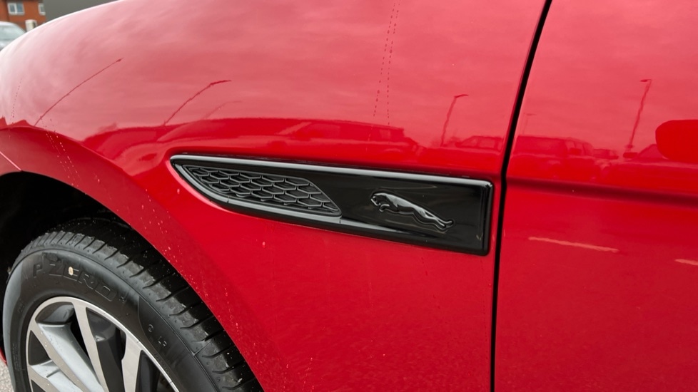 Used Jaguar F-Pace 2023 for sale - 76872764: Photo 20