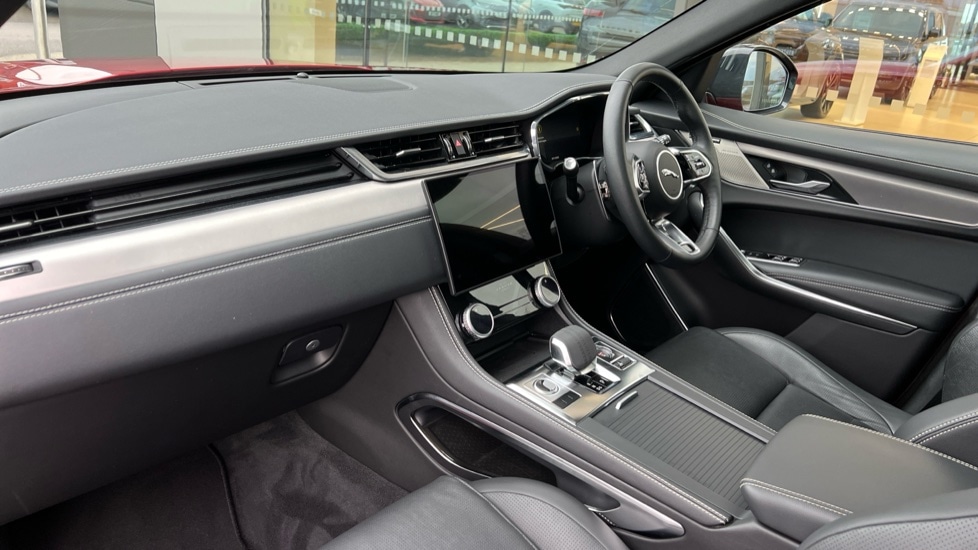 Used Jaguar F-Pace 2023 for sale - 76872764: Photo 33