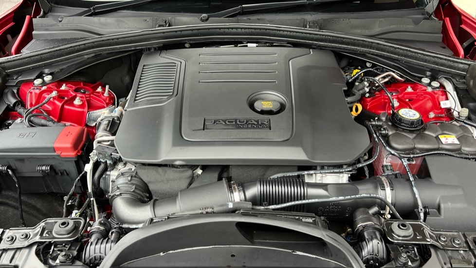 Used Jaguar F-Pace 2023 for sale - 76872764: Photo 34