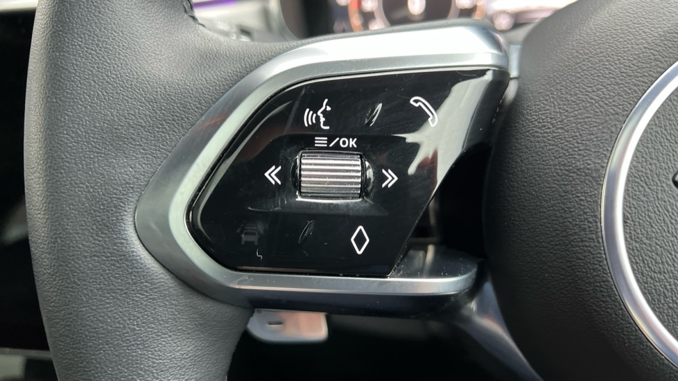 Used Jaguar F-Pace 2023 for sale - 76872764: Photo 36