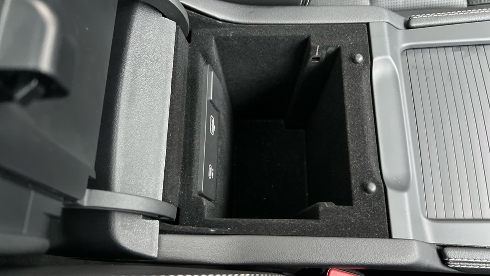 Used Jaguar F-Pace 2023 for sale - 76872764: Photo 48