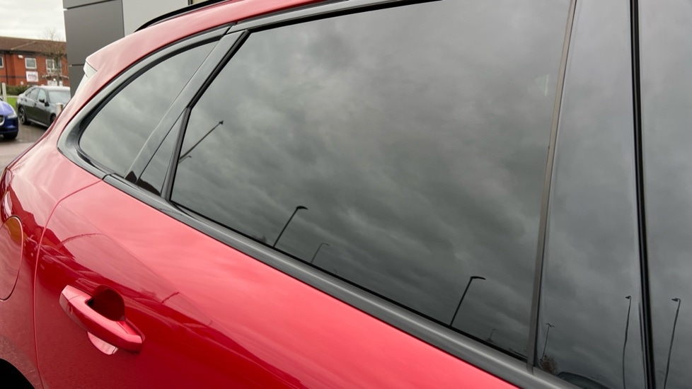 Used Jaguar F-Pace 2023 for sale - 76872764: Photo 53