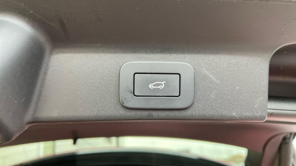 Used Jaguar F-Pace 2023 for sale - 76872764: Photo 58