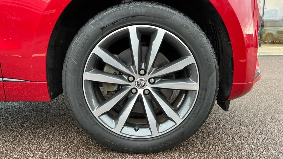 Used Jaguar F-Pace 2023 for sale - 76872764: Photo 8