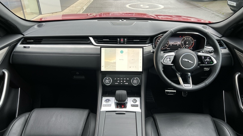 Used Jaguar F-Pace 2023 for sale - 76872764: Photo 9