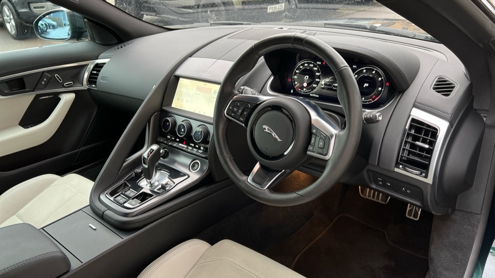 Used Jaguar F-Type 2021 for sale - 76874298: Photo 32