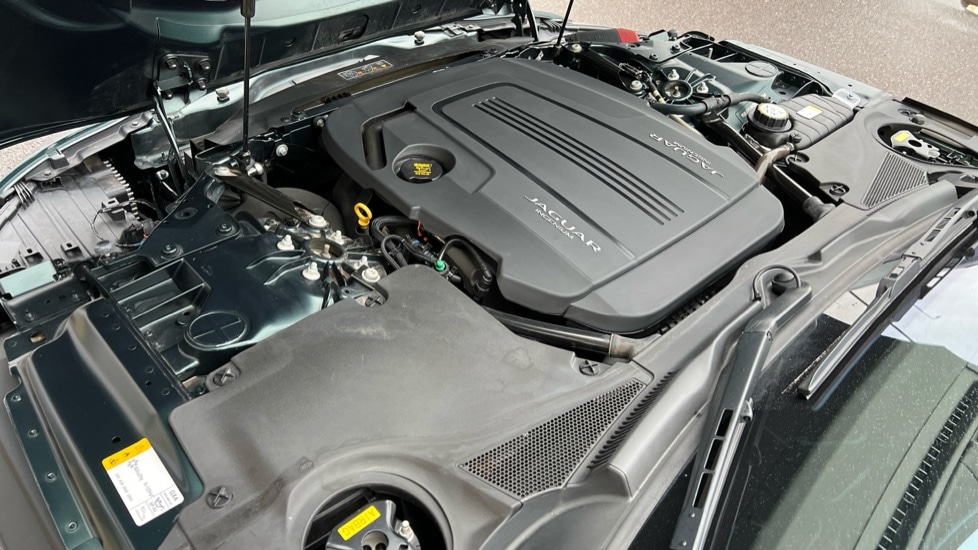 Used Jaguar F-Type 2021 for sale - 76874298: Photo 34