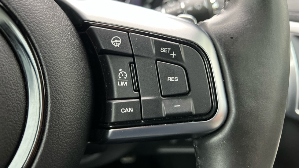 Used Jaguar F-Type 2021 for sale - 76874298: Photo 36