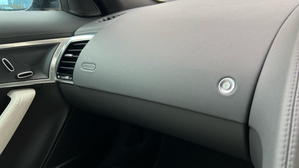 Used Jaguar F-Type 2021 for sale - 76874298: Photo 44