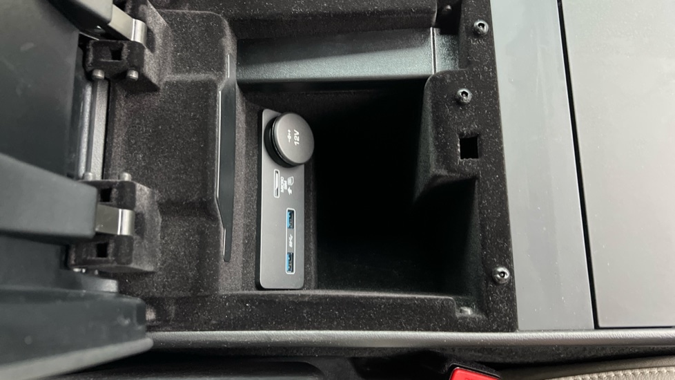 Used Jaguar F-Type 2021 for sale - 76874298: Photo 46