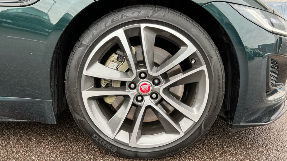 Used Jaguar F-Type 2021 for sale - 76874298: Photo 8