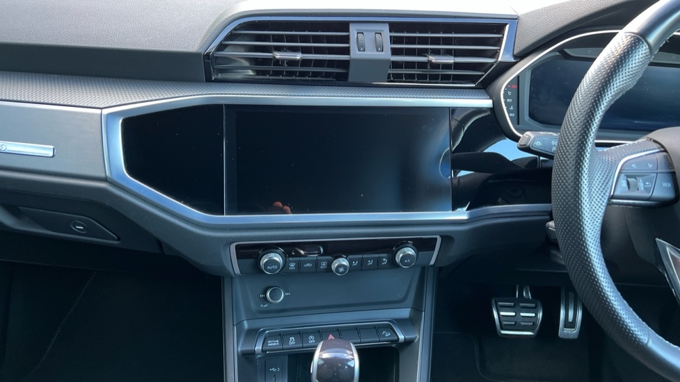 Used Audi Q3 2023 for sale - 76872591: Photo 12