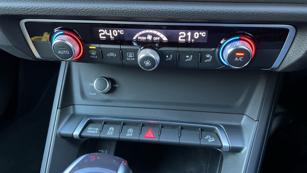 Used Audi Q3 2023 for sale - 76872591: Photo 33