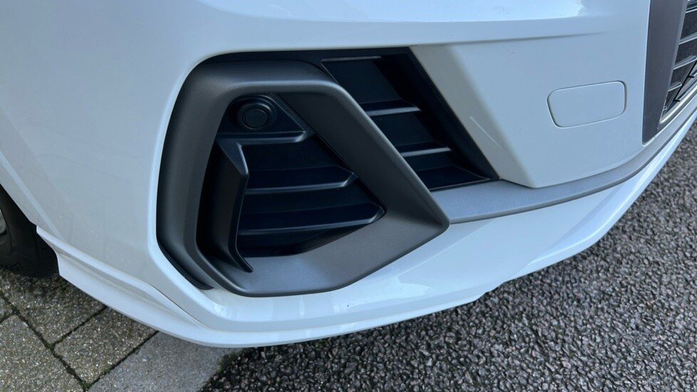 Used Audi Q3 2023 for sale - 76872591: Photo 47