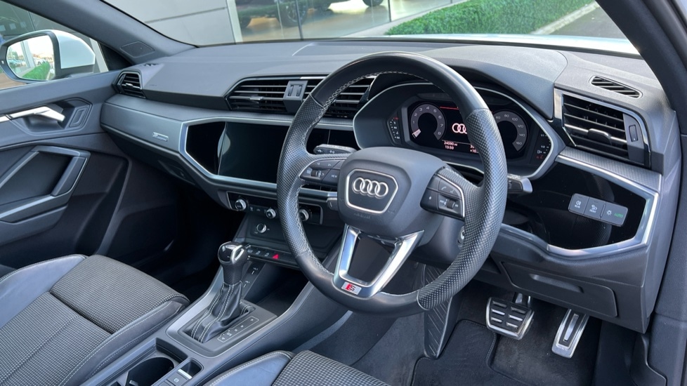 Used Audi Q3 2023 for sale - 76872591: Photo 9