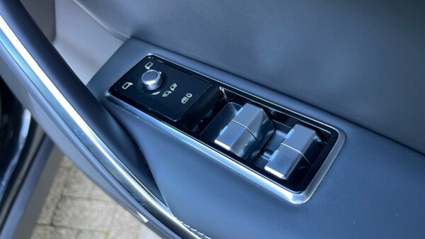 Used Jaguar F-Pace 2023 for sale - 76248644: Photo 25