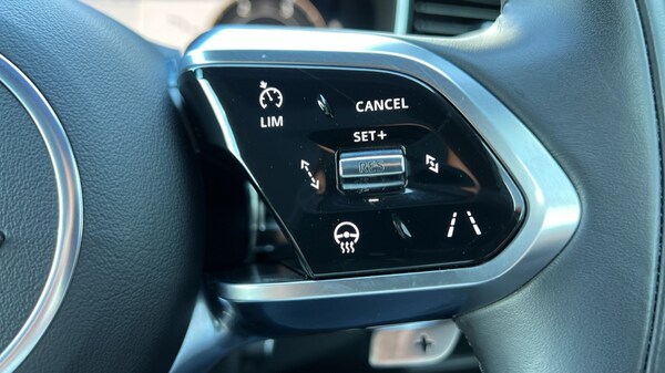 Used Jaguar F-Pace 2023 for sale - 76248644: Photo 37