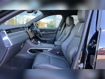 Used Jaguar F-Pace 2023 for sale - 76248644: Photo 3