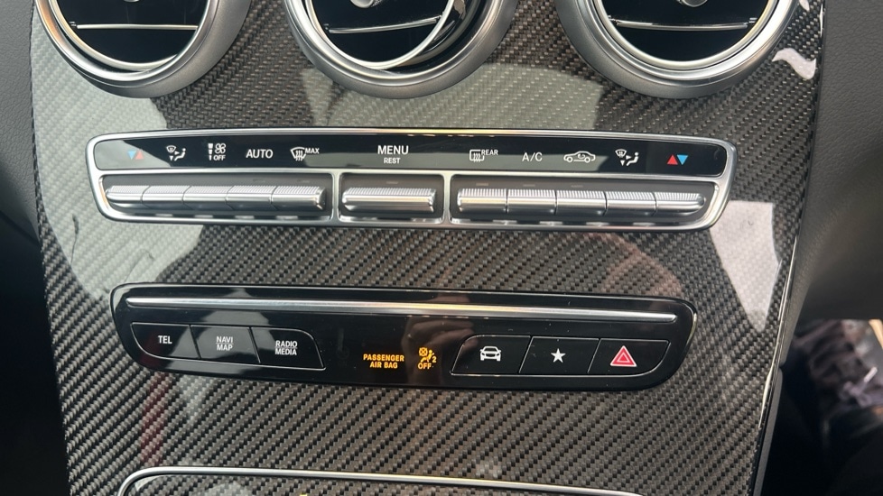 Used Mercedes-Benz GLC 2022 for sale - 77010252: Photo 28