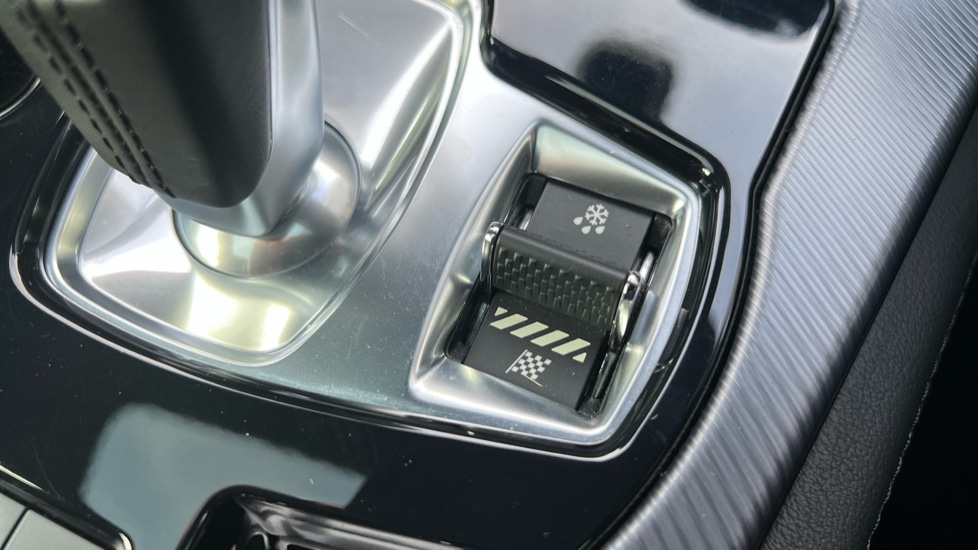 Used Jaguar F-Type 2020 for sale - 76873730: Photo 44