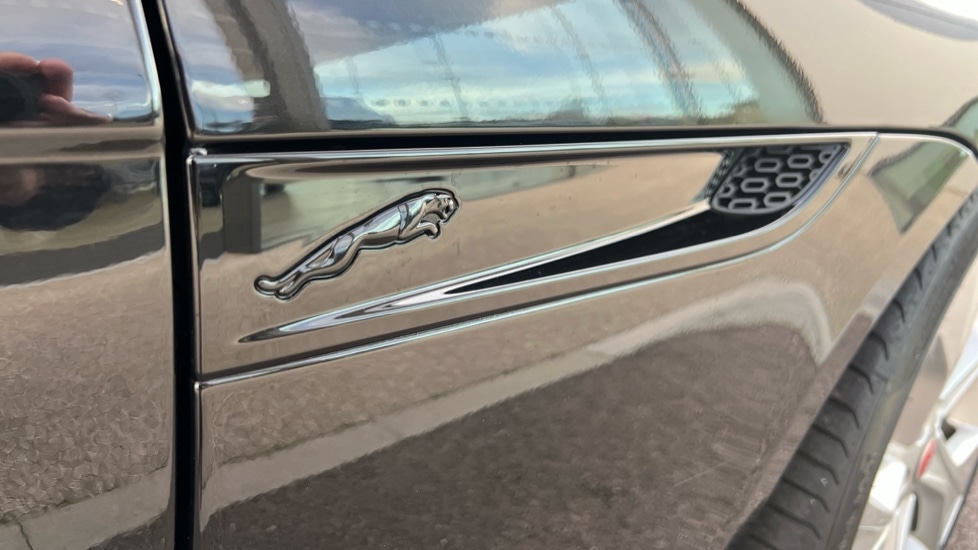 Used Jaguar F-Type 2020 for sale - 76873730: Photo 52