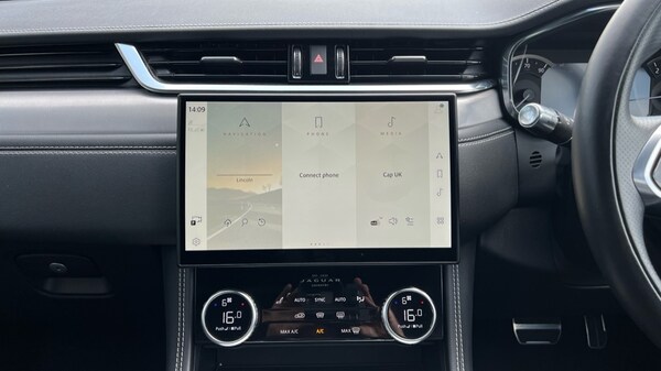 Used Jaguar F-Pace 2022 for sale - 75554365: Photo 14