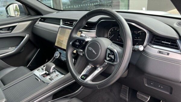 Used Jaguar F-Pace 2022 for sale - 75554365: Photo 32
