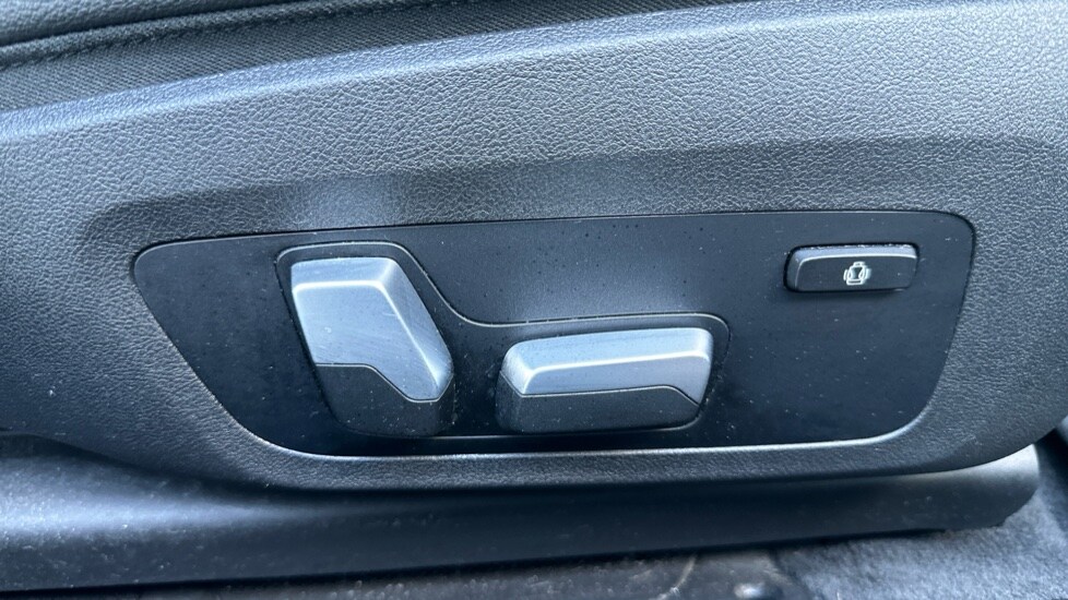 Used BMW 4 Series 2022 for sale - 76248590: Photo 32