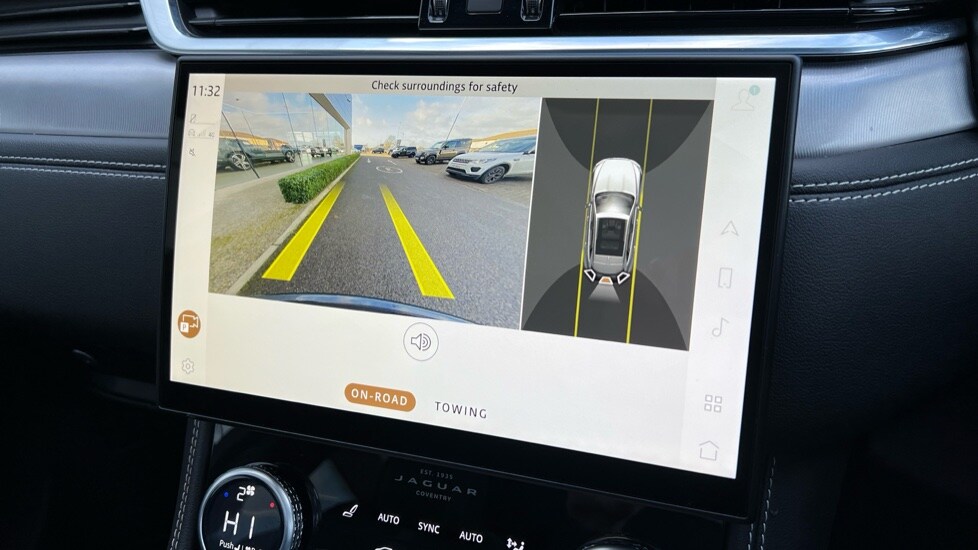 Used Jaguar F-Pace 2023 for sale - 76954420: Photo 12