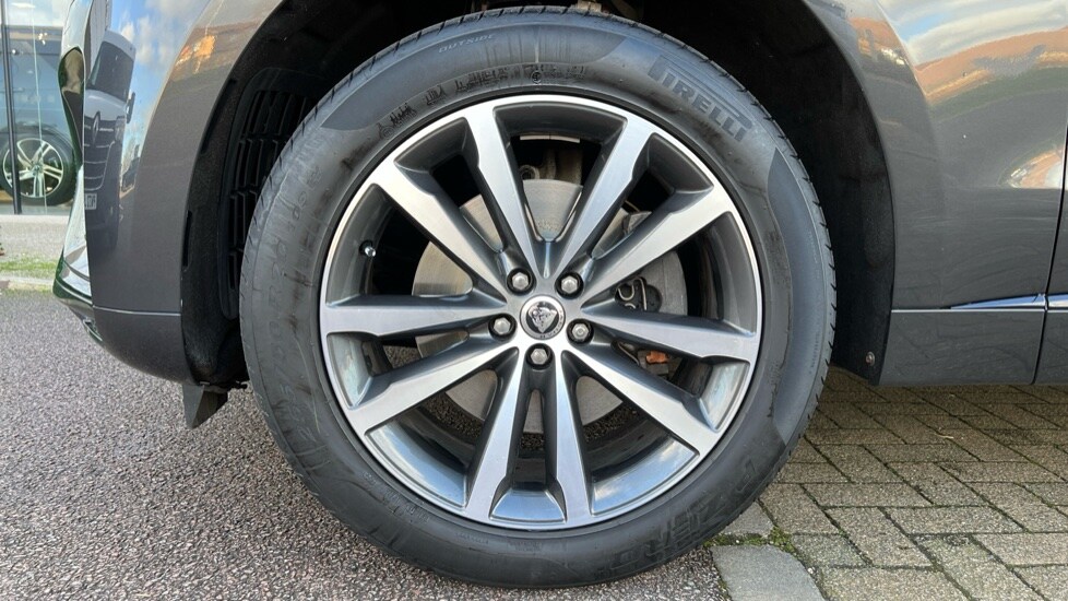 Used Jaguar F-Pace 2023 for sale - 76954420: Photo 26