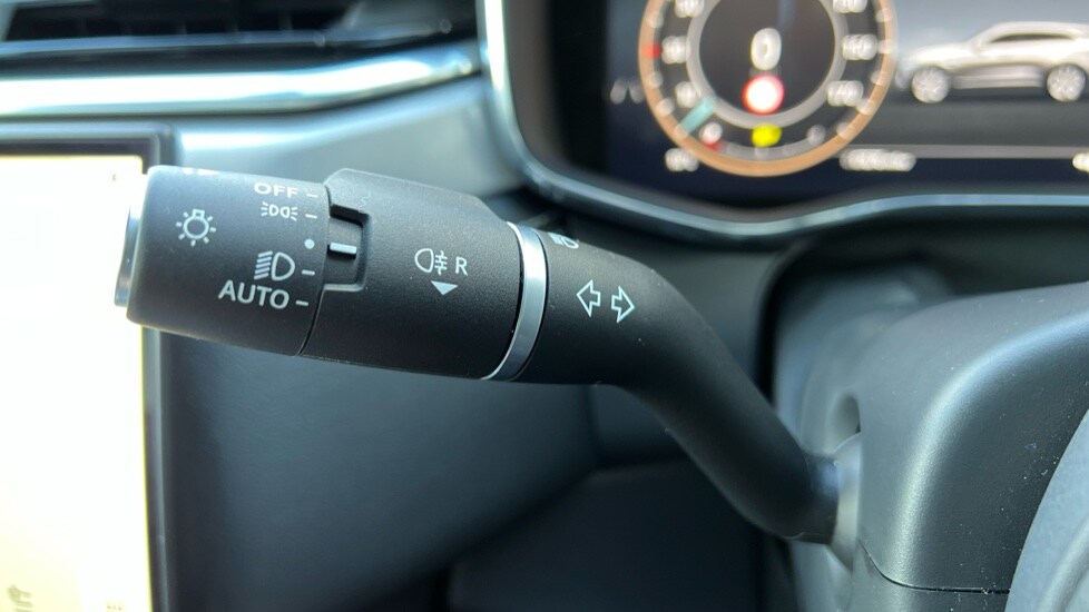 Used Jaguar F-Pace 2023 for sale - 76954420: Photo 39