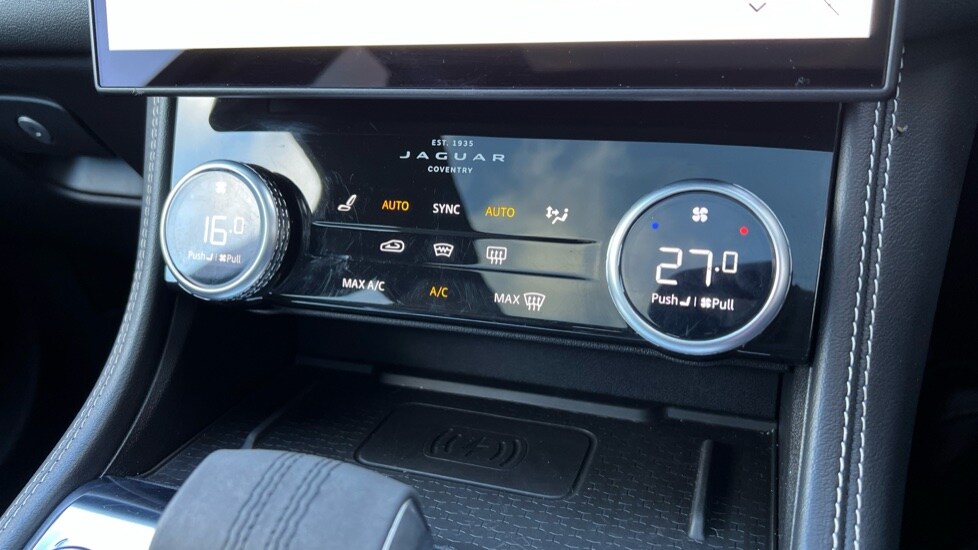 Used Jaguar F-Pace 2023 for sale - 76954420: Photo 42