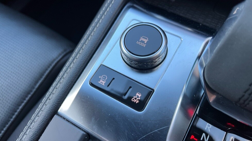 Used Jaguar F-Pace 2023 for sale - 76954420: Photo 46