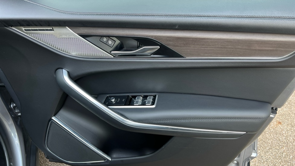 Used Jaguar F-Pace 2021 for sale - 76586843: Photo 24