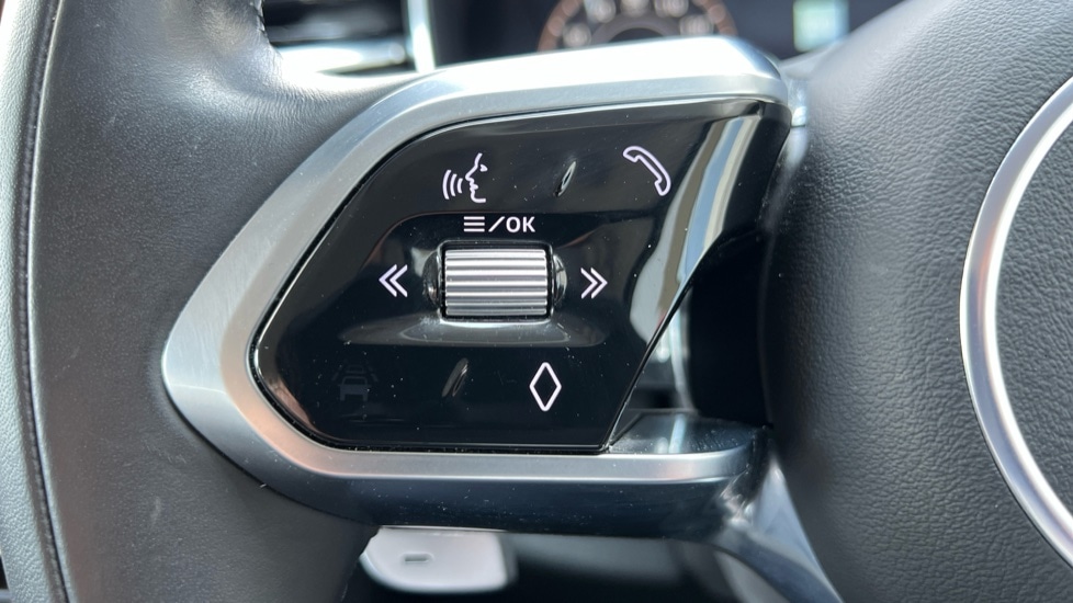 Used Jaguar F-Pace 2021 for sale - 76586843: Photo 35