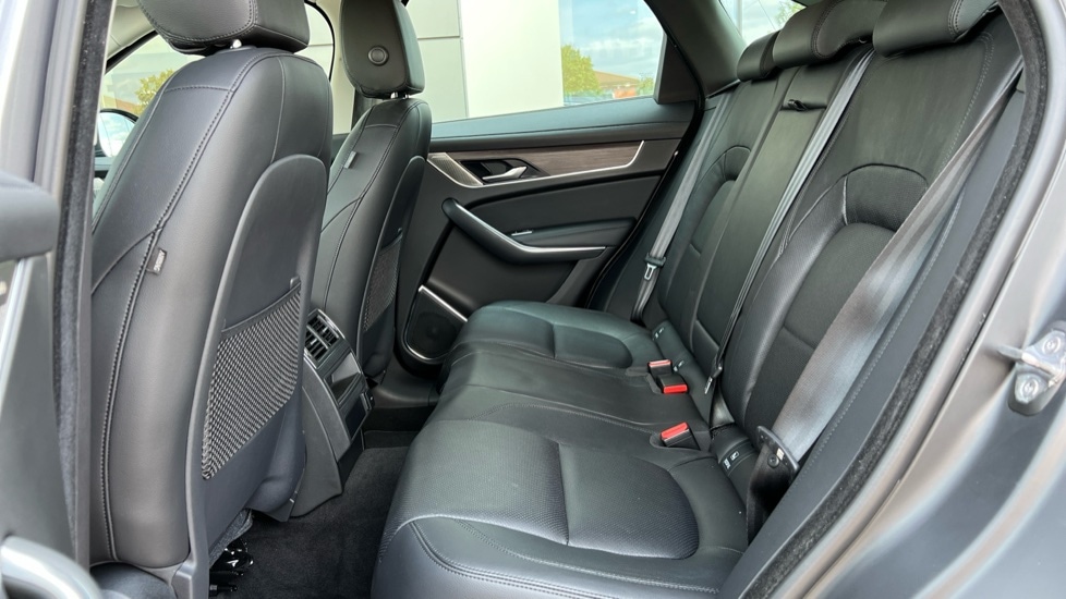 Used Jaguar F-Pace 2021 for sale - 76586843: Photo 4