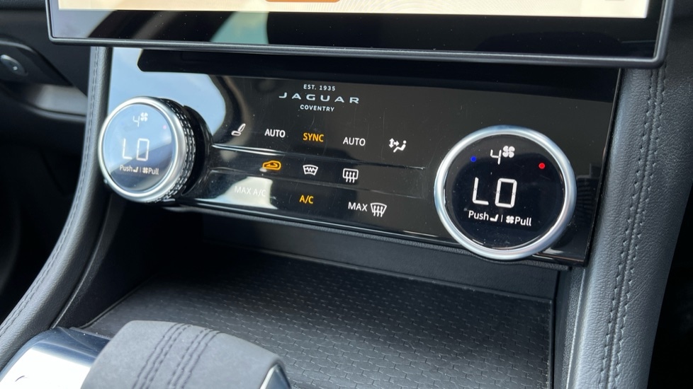 Used Jaguar F-Pace 2021 for sale - 76586843: Photo 42