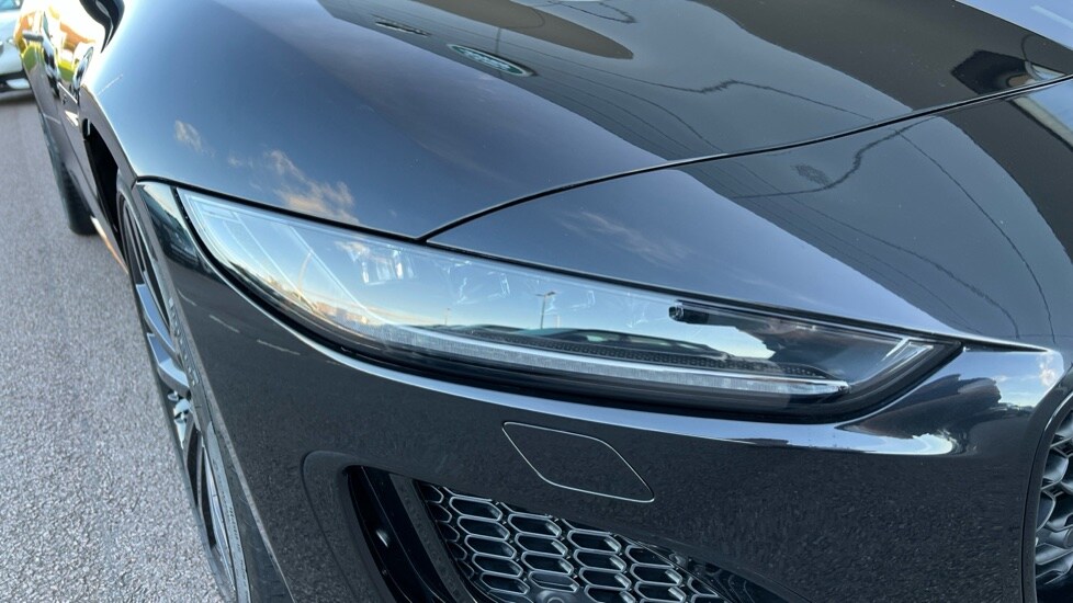 Used Jaguar F-Type 2022 for sale - 75943112: Photo 17