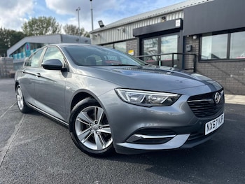 Vauxhall - Insignia