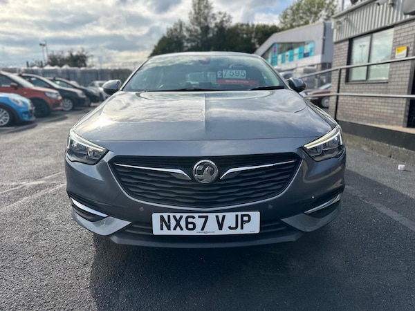 Used Vauxhall Insignia 2017 for sale - 76126352: Photo 2