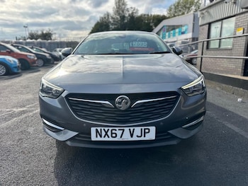 Used Vauxhall Insignia 2017 for sale - 76126352: Photo 2