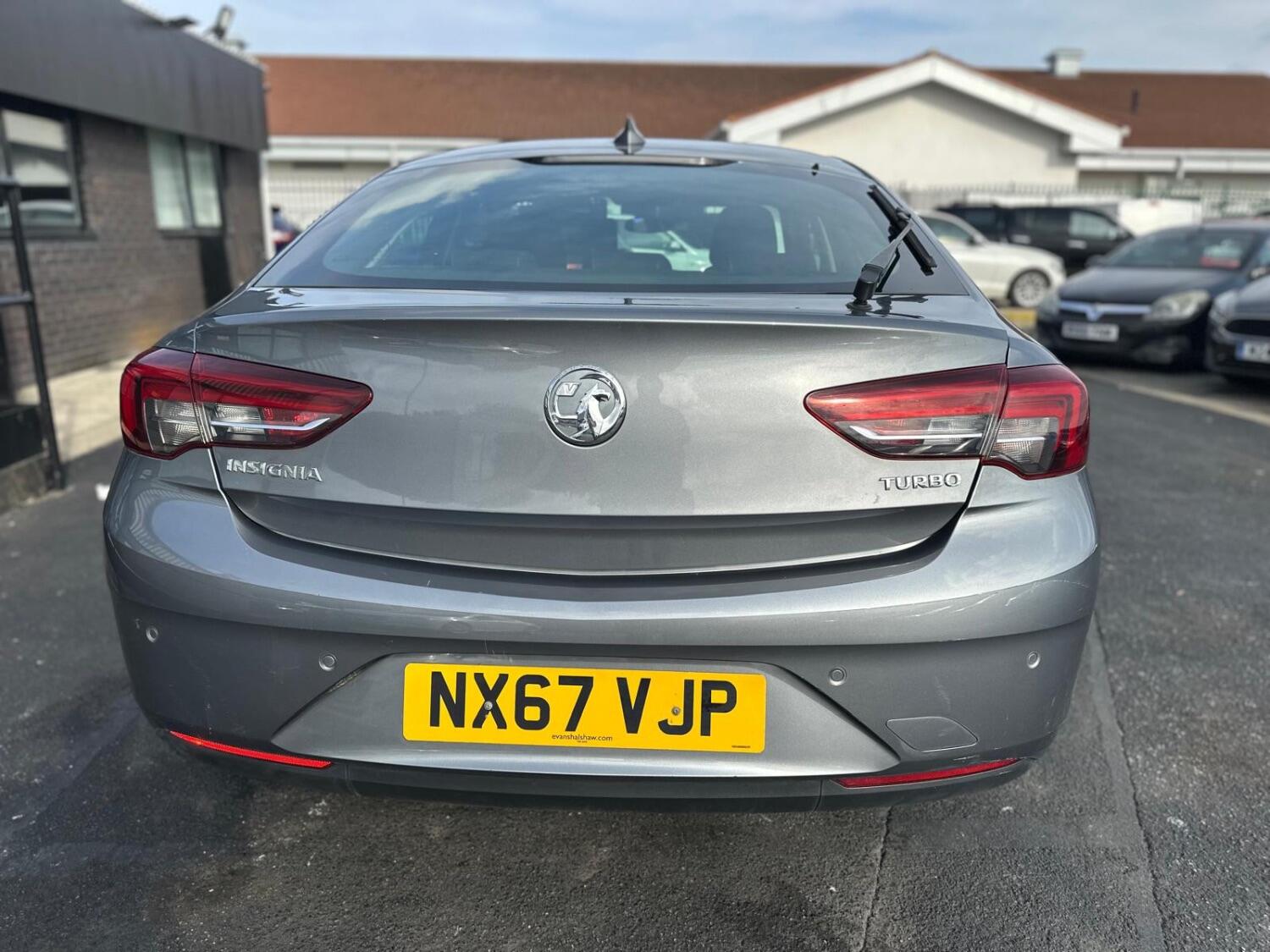 Used Vauxhall Insignia 2017 for sale - 76126352: Photo 8