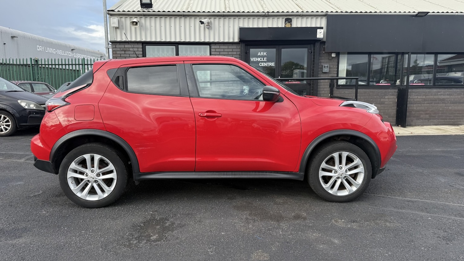 Used Nissan Juke 2015 for sale - 76334723: Photo 2
