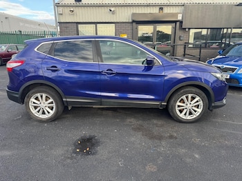 Used Nissan Qashqai 2014 for sale - 76126385: Photo 2